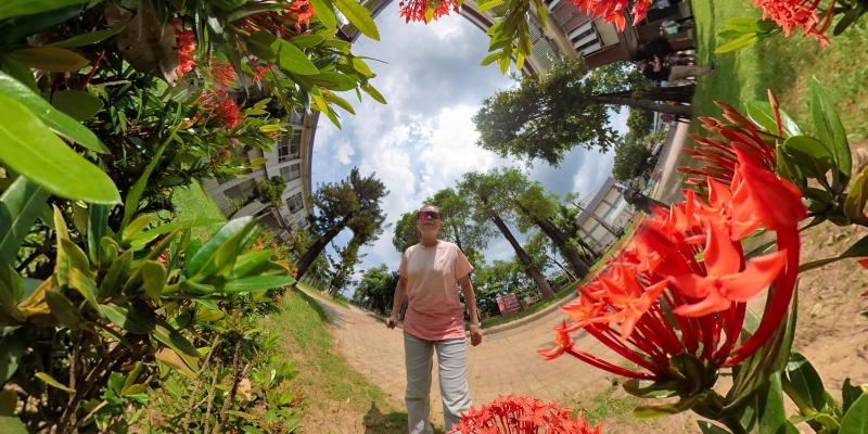 學員利用全景攝影機拍出小行星特效照片