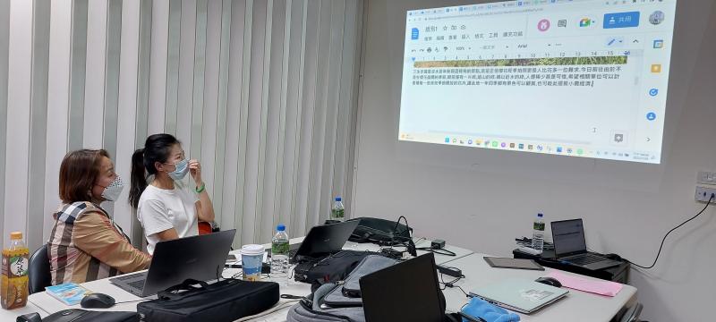 每組學員分享練習撰寫的報導