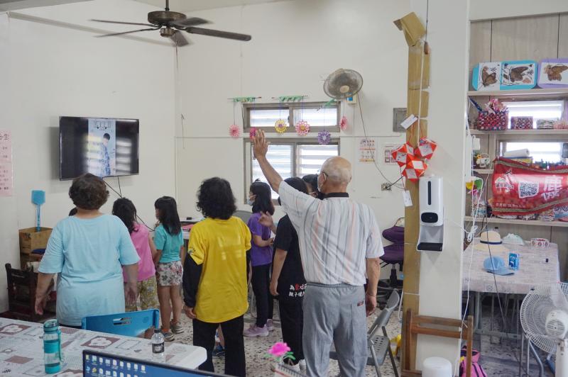 祖孫共學--舞蹈動作練習