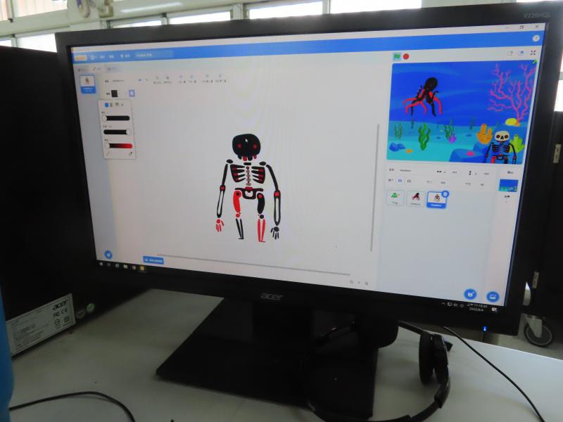 還可設計會動的骷髏頭!