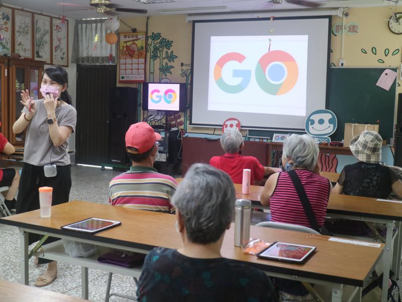 Google搜尋--只要能善用符號與文字就能上知天文下知地理，甚至即時獲得解答