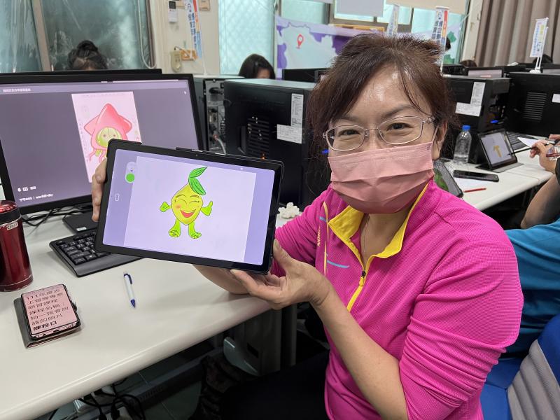 學員發揮想像力，將自家的產品擬人化繪製 IP，作品充滿自信與感動。