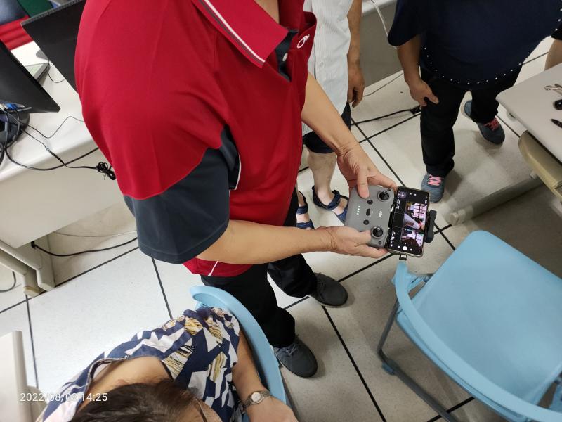 連結手機APP即可操作