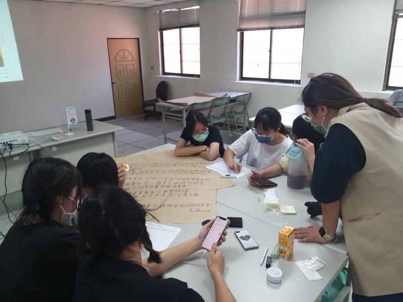 教導學員如何設計