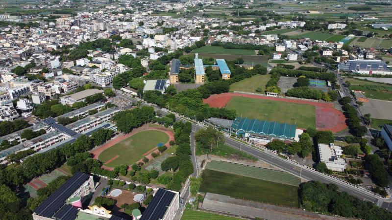 學員拍攝崙背市區景物