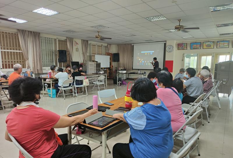 我們來到新的社區 豐田~上課囉