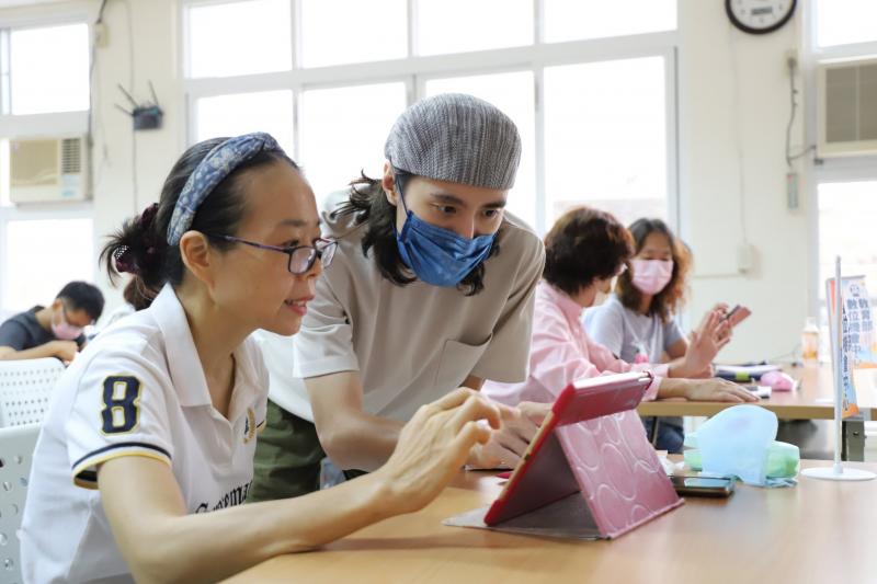 林川老師 細心傳授