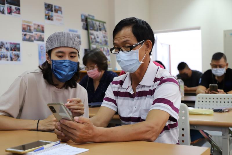 學員們互動學習真是棒!