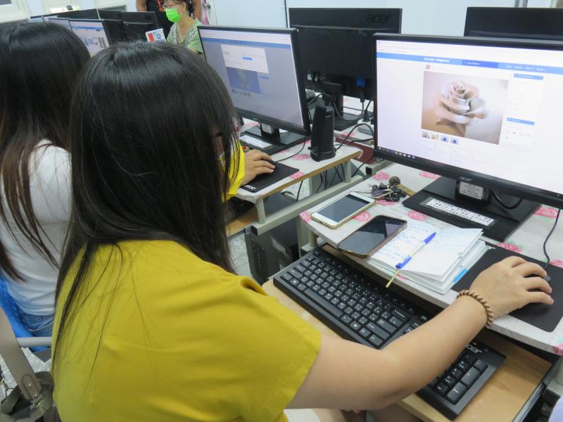 學員設計自己的3D圖形