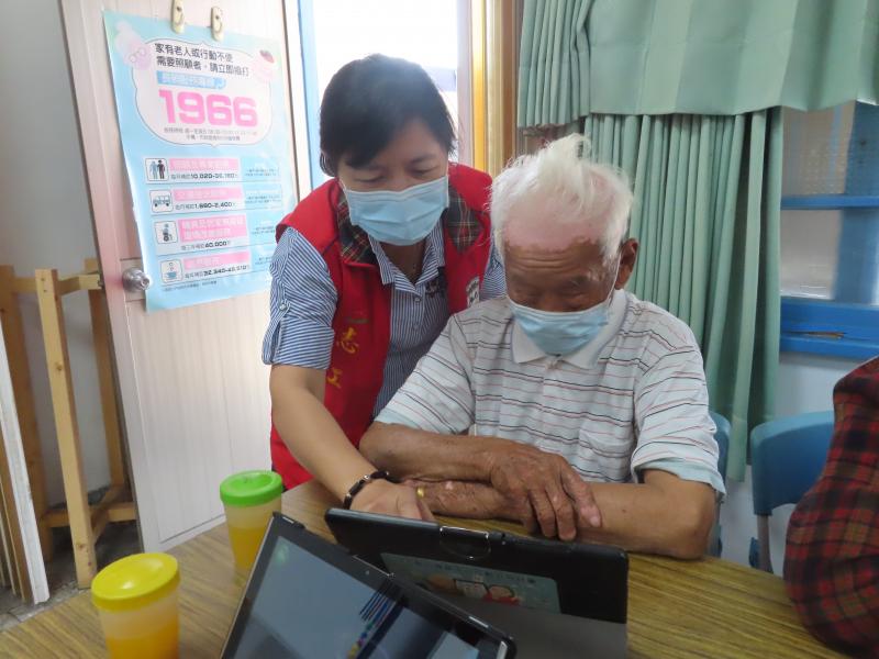 0000000000000000000000000000000000000000000000000000000000000000000