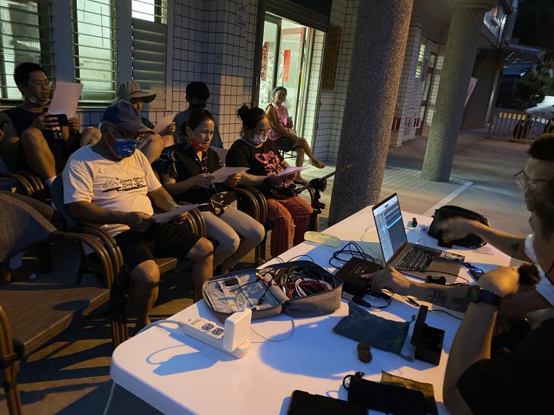 整理出的兩首泰雅歌謠來重新編曲，利用數位音樂創作課程，學員學習音樂製作的流程與方法。