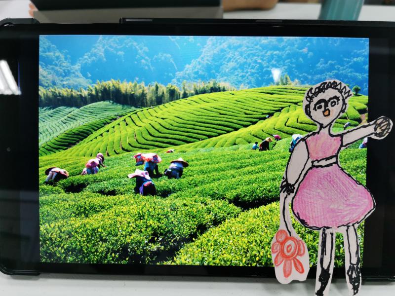 動畫不在只是年輕人玩的東西，課堂上年齡總和1500歲以上的我們也能完成屬於自己的動畫