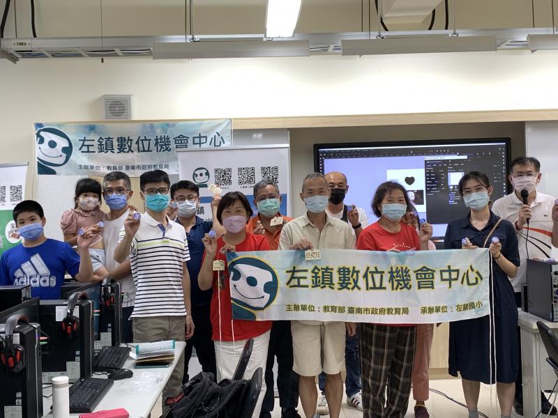 來張快樂的學員作品合照