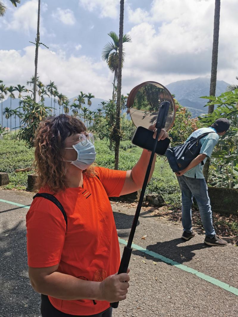 實際外出導覽教學，並由學員來測試360相機的使用與紀錄