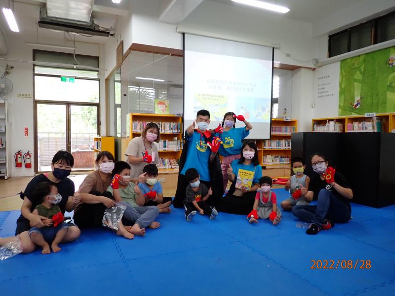 手作病毒手套趕走病毒大魔王