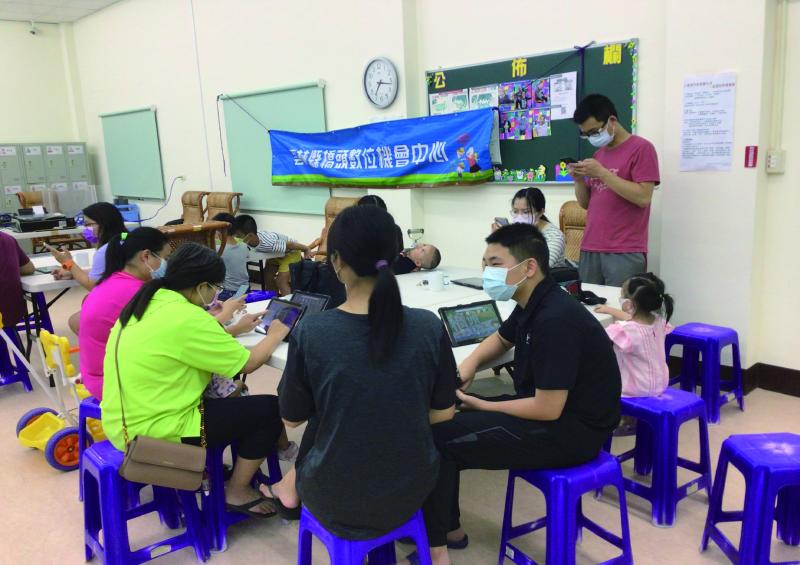 新住民學員家庭親子一起參與本次課程