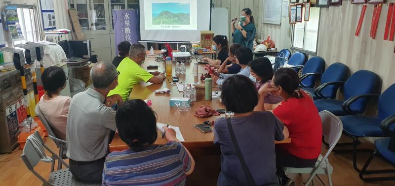 老師提供片範例說明圖片拍攝特色亮點所在地方.