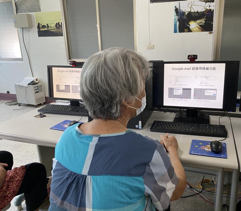 大陳陳師母，聲望名氣越來越大，Gmail是師母嘗試學習使用的工具之一，以便重要資訊保留與互動。