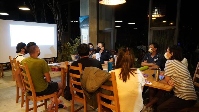學員與講師就故事包主題與內涵進行討論與分享