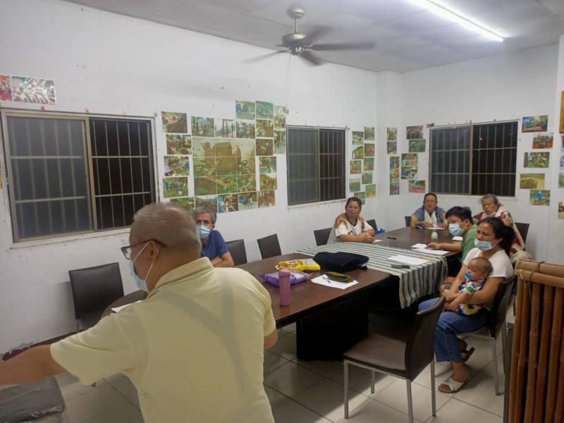 大家認真學習的表情真的是一副非常好的畫面