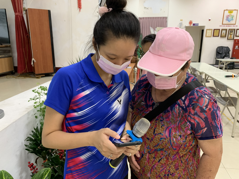 長輩也來請教如何上網購物。