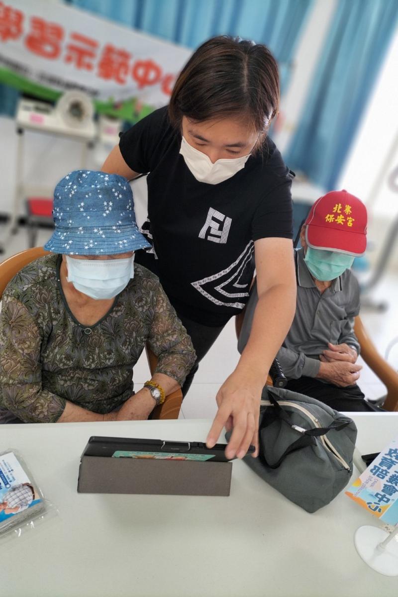 APP的內容好多,可以看天氣又可以看選,很實用。