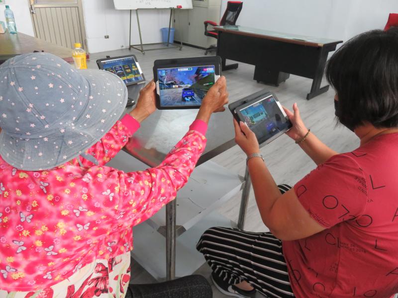 學會自己操作樂趣了