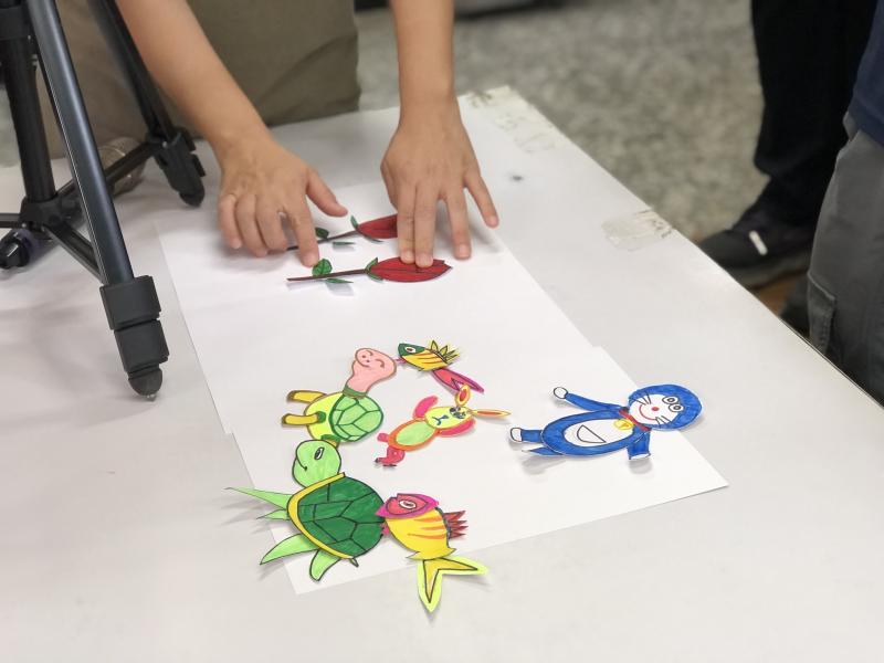 以紙偶練習動畫原理