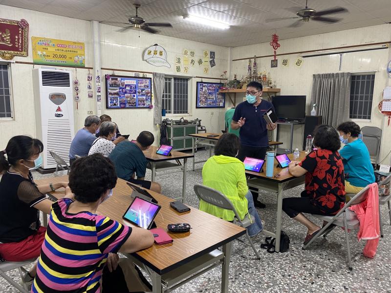 設計自己專屬風格的名信片