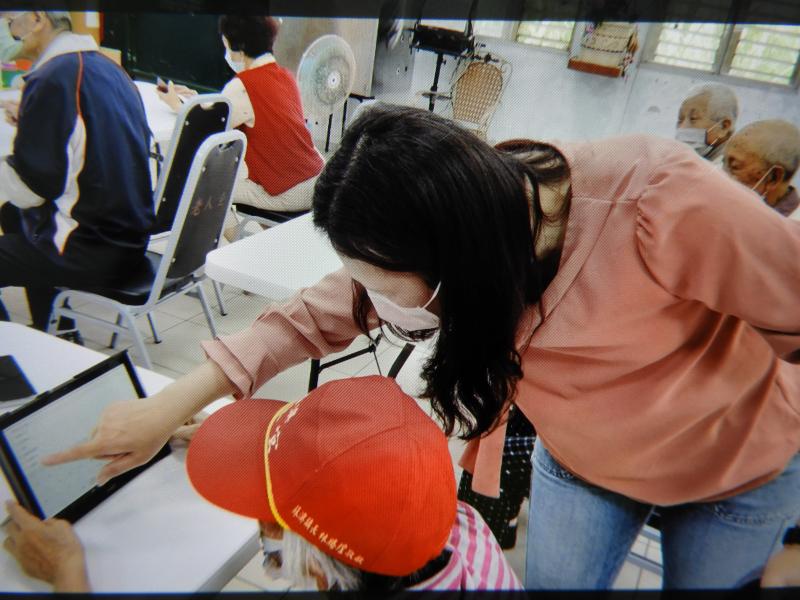 這長輩很高興今天的的課程