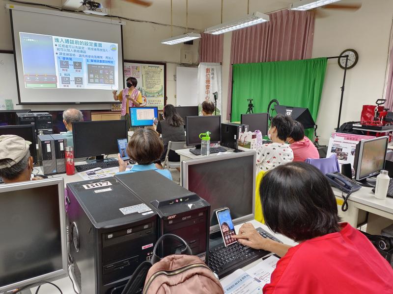 講師說明在Line視訊前要先做設定