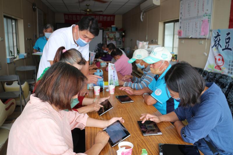 老師學講解平板如何.操作使用