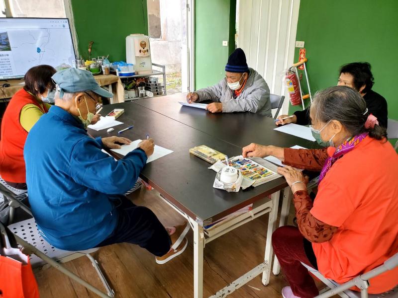 長輩畫圖說故事