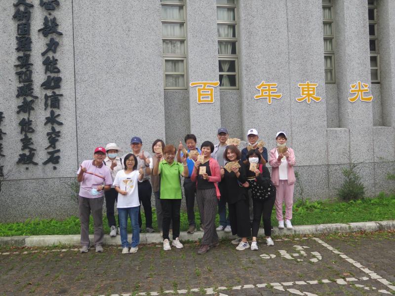 魚池DOC帶領學員及經營團隊一起行銷推廣魚池咖啡，繁榮地方數位經濟。