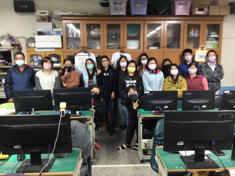 學員課程結訓大合照