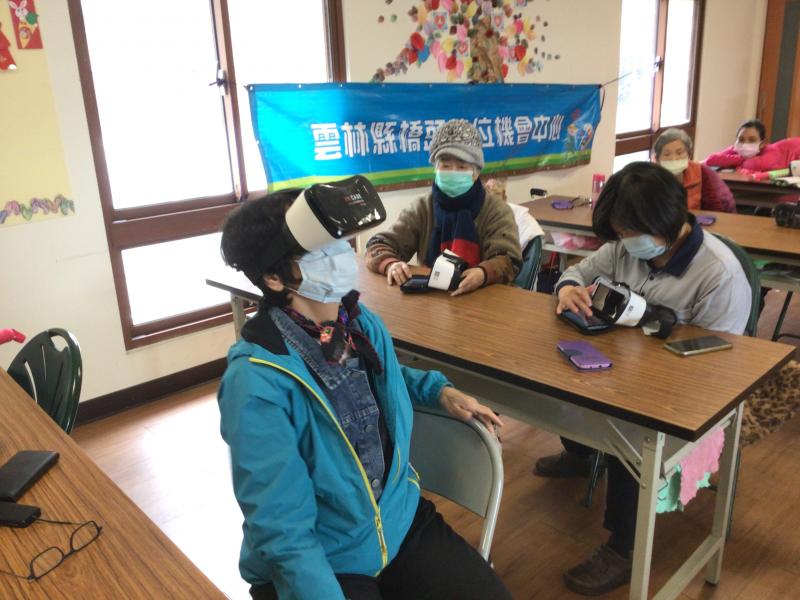 C據點長者3D眼鏡使用與體驗