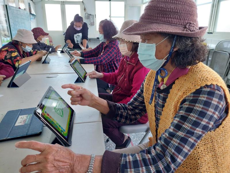 原來平板也可以畫畫