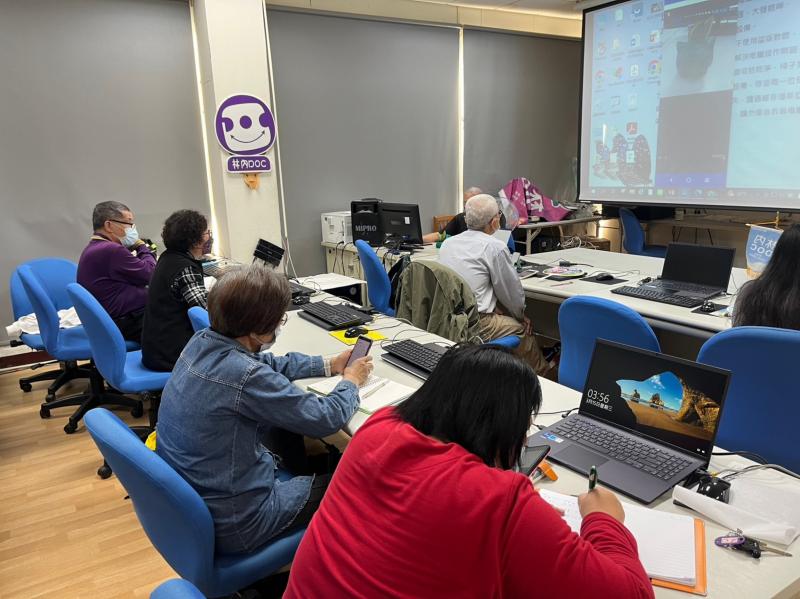 林內數位機會中心新課程-賣很大i電商平台-3