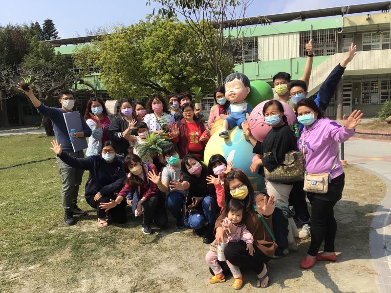 外拍活動學員開心學有所成大團體合照留下完美攝影紀錄