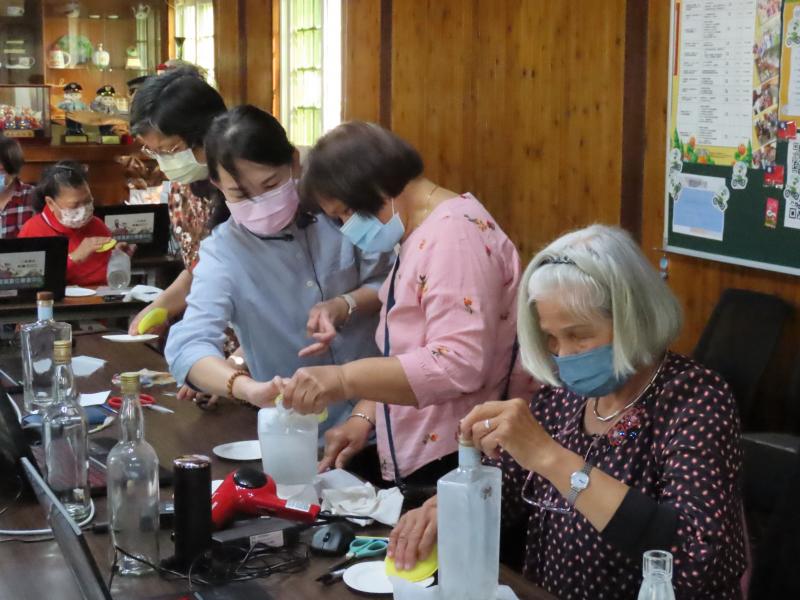 蝶古巴特是一種裝飾藝術