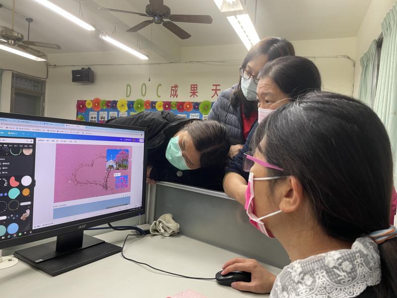 學員有問題互相討論學習研究。