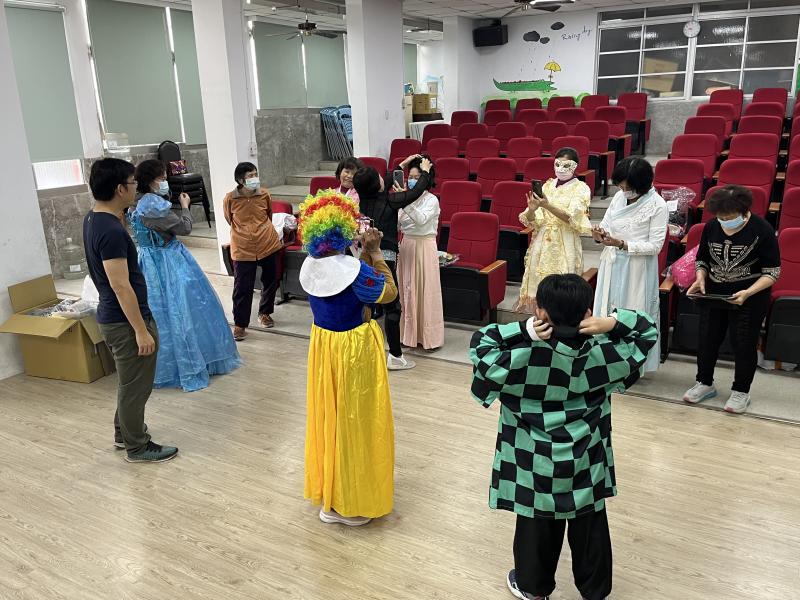 大家都開心學習