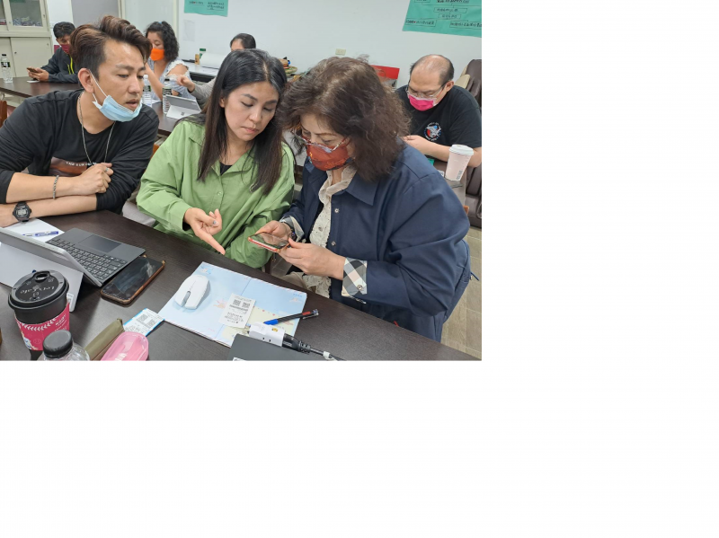 學員互相學習操作如何下載APP