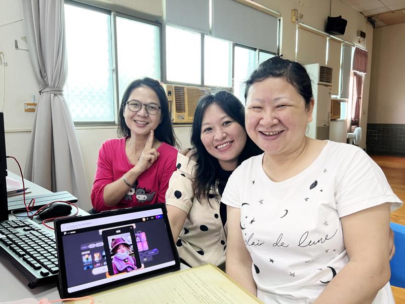 透過生成圖片誘發學員對數位學習的興趣。