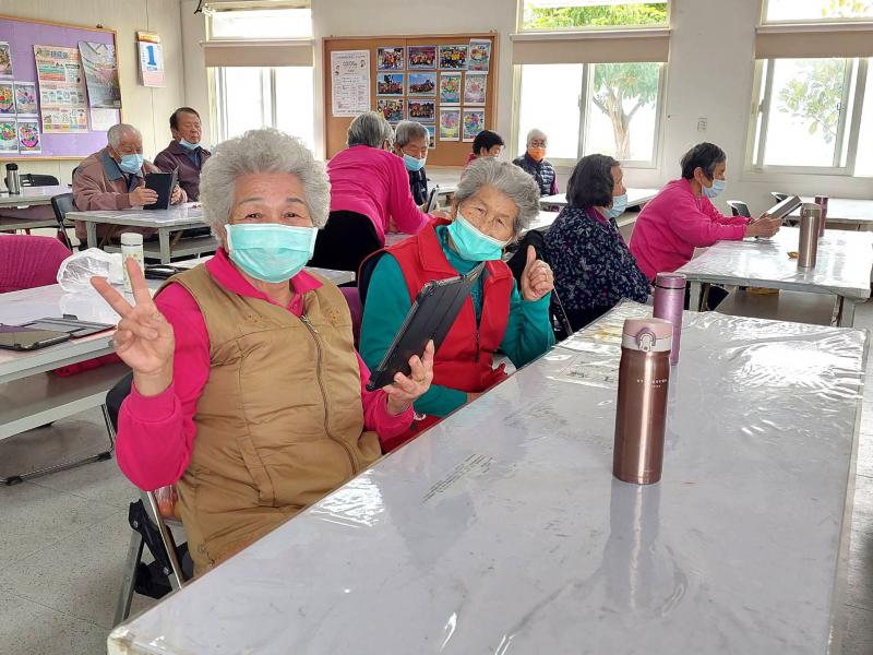 社區長輩快樂學習