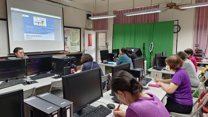 講師介紹現代吉祥物流行