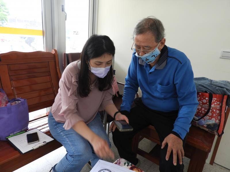 長輩很認真想想了解真正如何操作