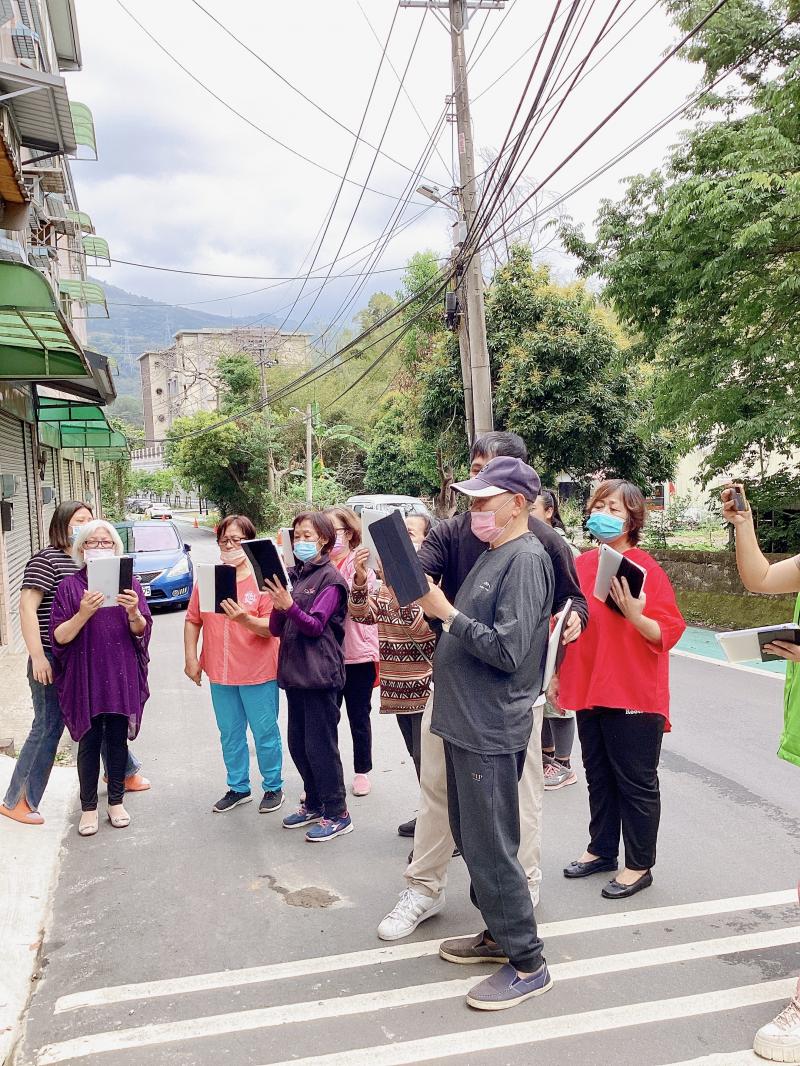 學員練習拍攝素材