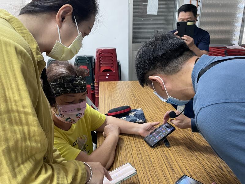 協助學員認識GOOGLE智能相機