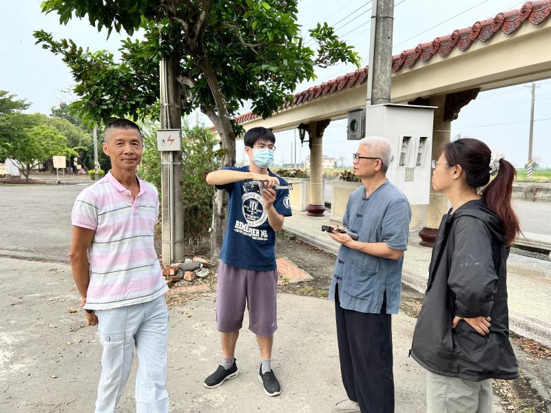 學員操作空拍機